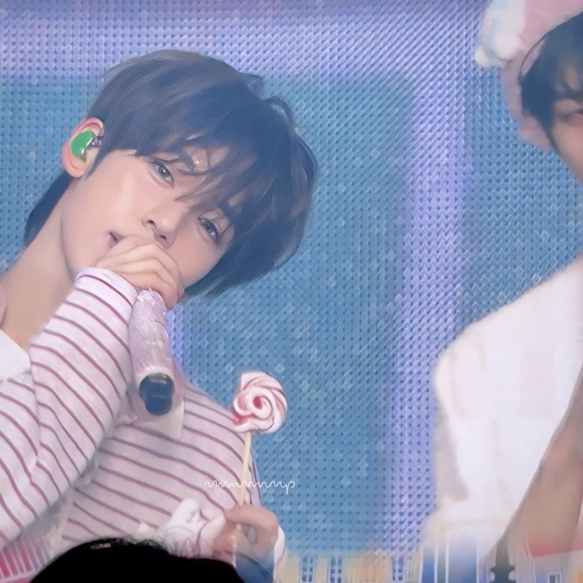 260314 💗

🐰🍭

HAPPY YUJIN DAY
#영원한_아기_뽀돌이의_생일
#TWENTY_YUJIN_HBD #한유진 #HANYUJIN