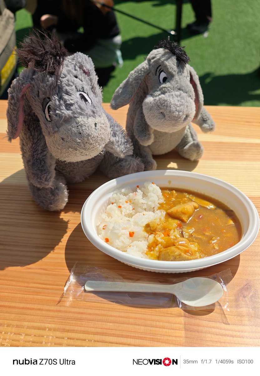#lovefes

カレー2杯目は中村調理製菓専門学校の中村ハルさんカレー