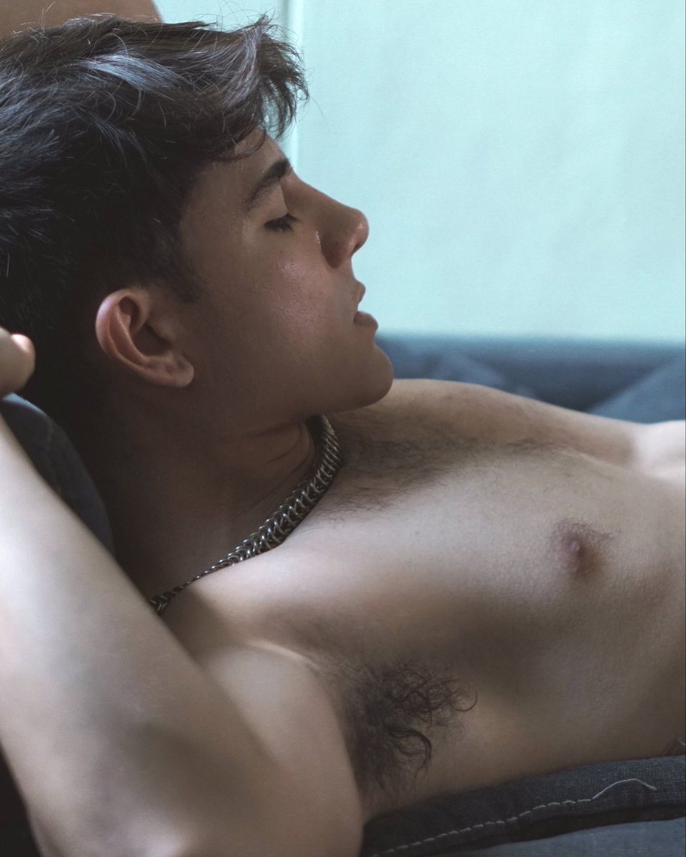 Viéndote mientras…