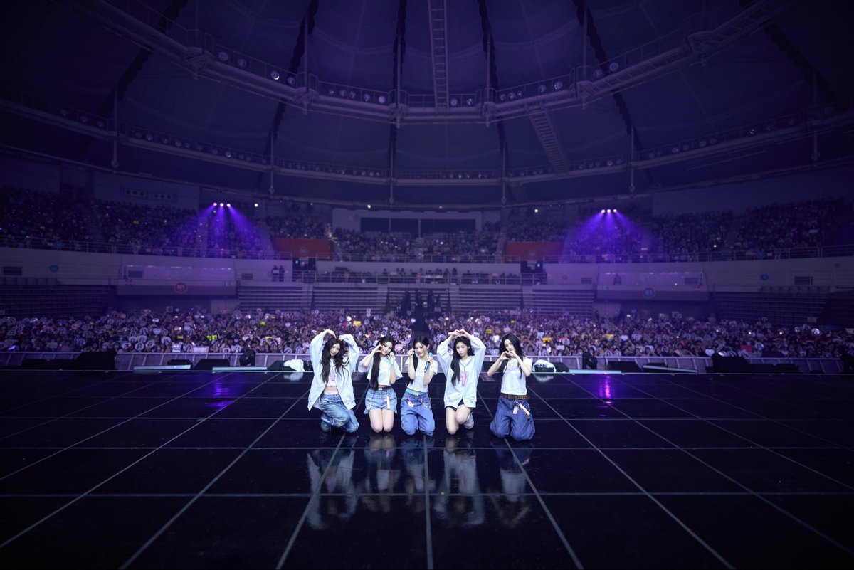 𑁍ࠬܓ tweet media