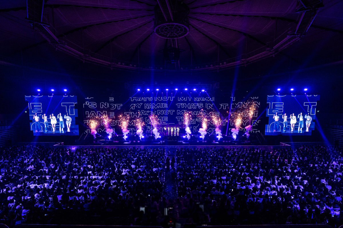 𑁍ࠬܓ tweet media