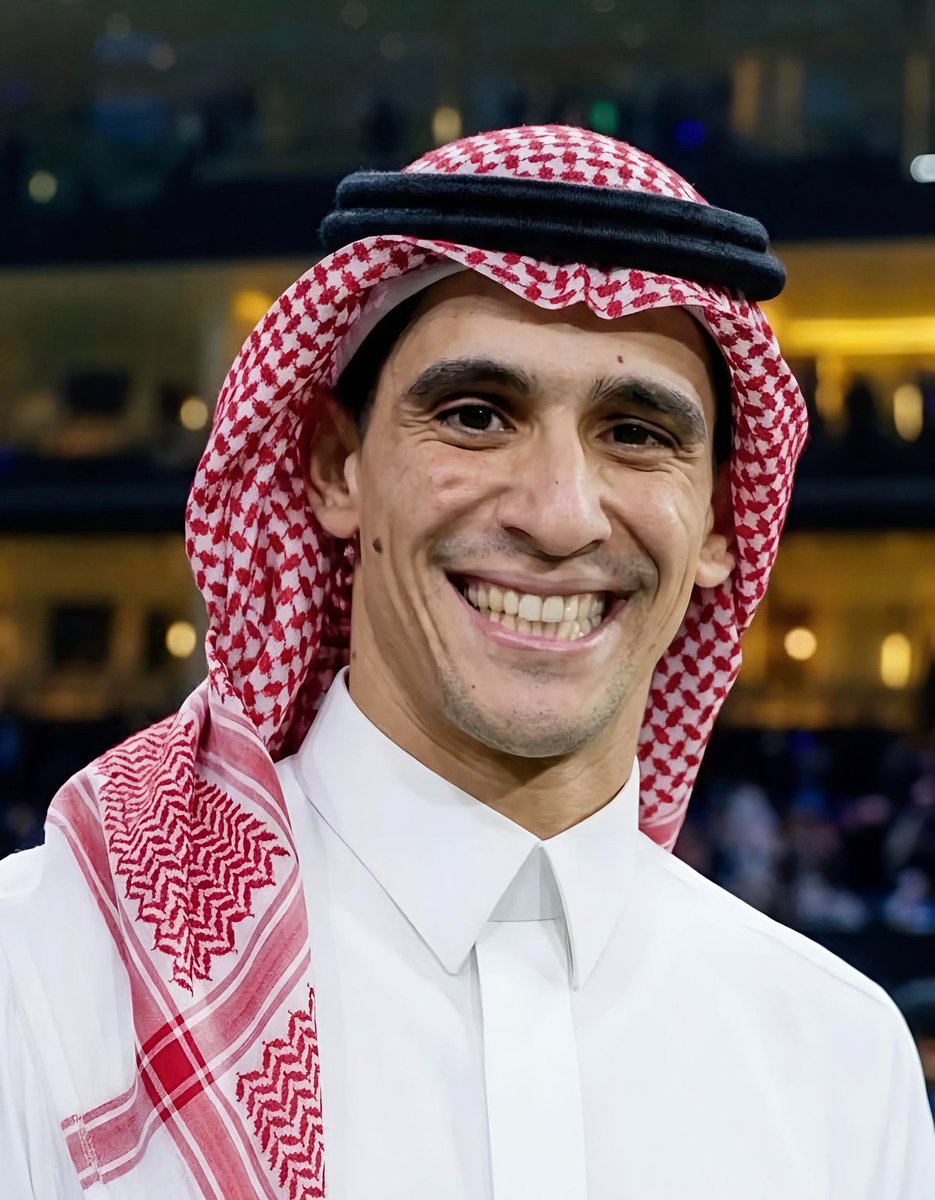 ‏ فالكون tweet media