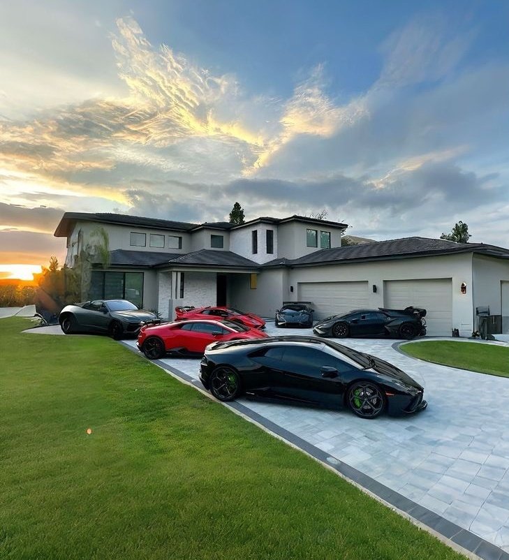 Abedin🌠 tweet media