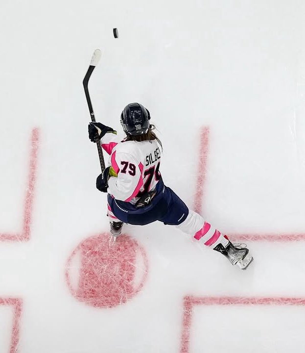 Sammi Silber 🏒 tweet media