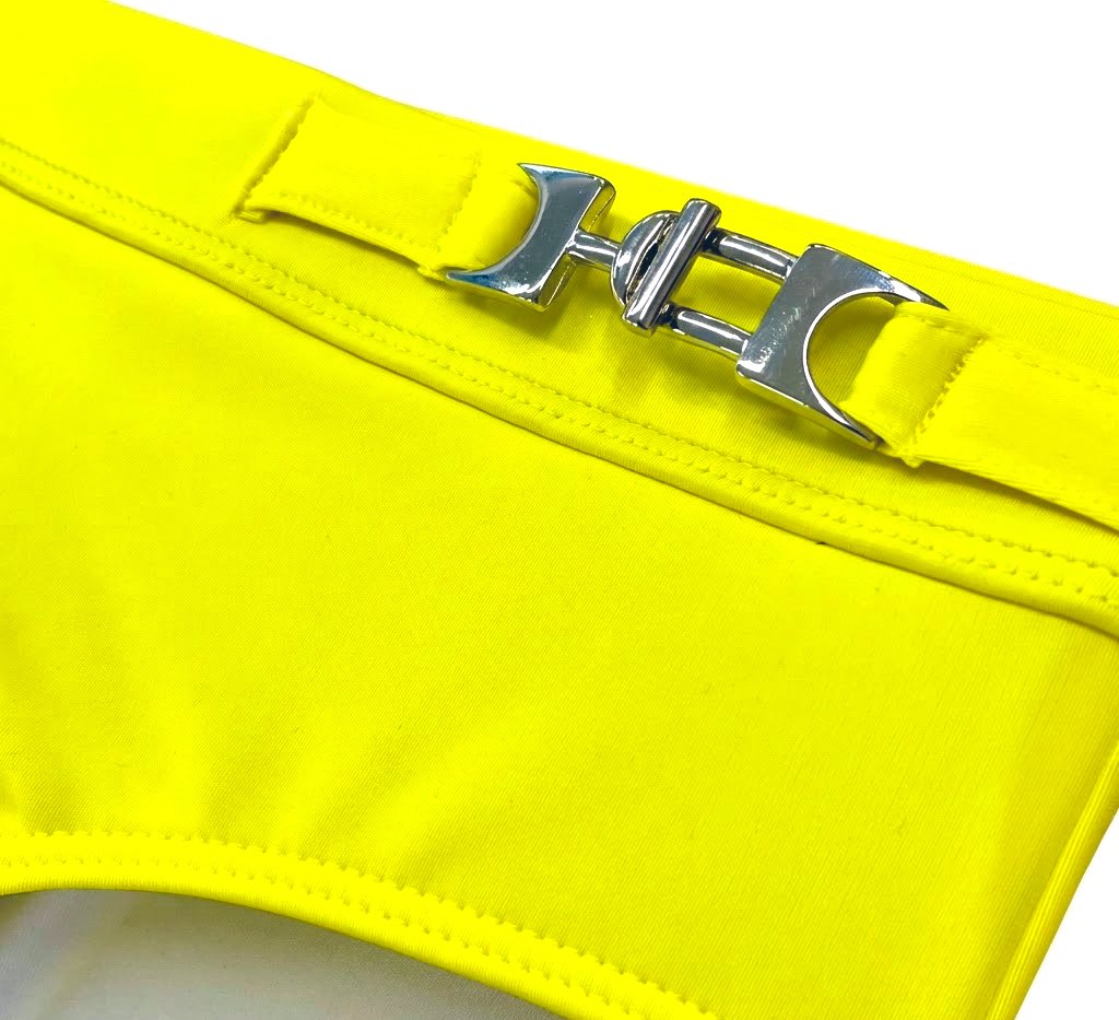 SoyNoeRoa's tweet photo. Spotlight Brief, uno de mis modelos favoritos de @GetIndecent, ahora en citrón, un tono delicioso para este verano. 🍋
https://t.co/IJgGFOaZT5 https://t.co/0RxePNTDgy