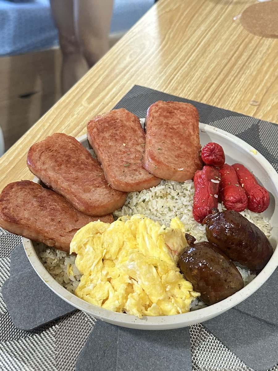 Piolo 🍉 tweet media