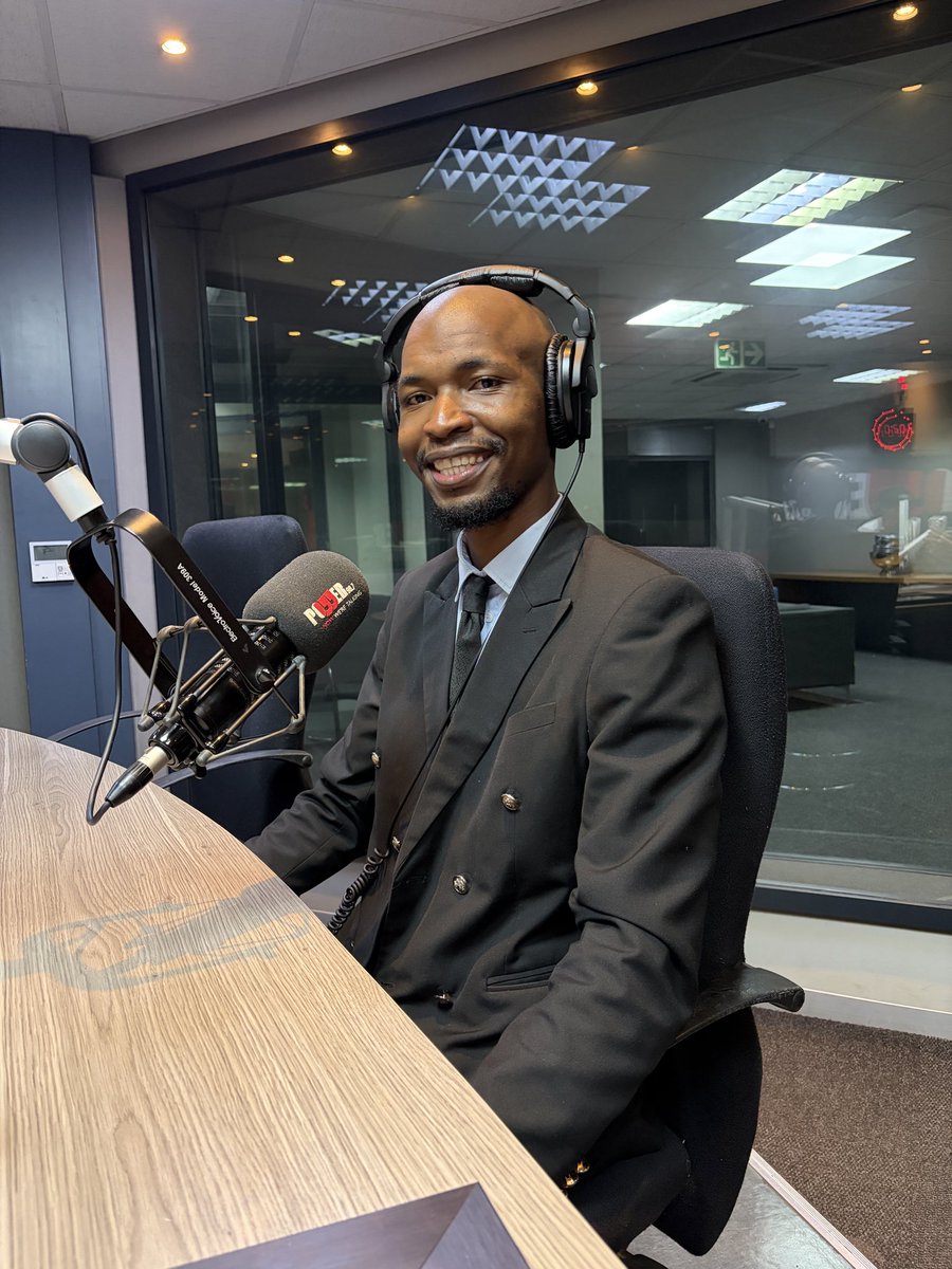 POWER 98.7 tweet media