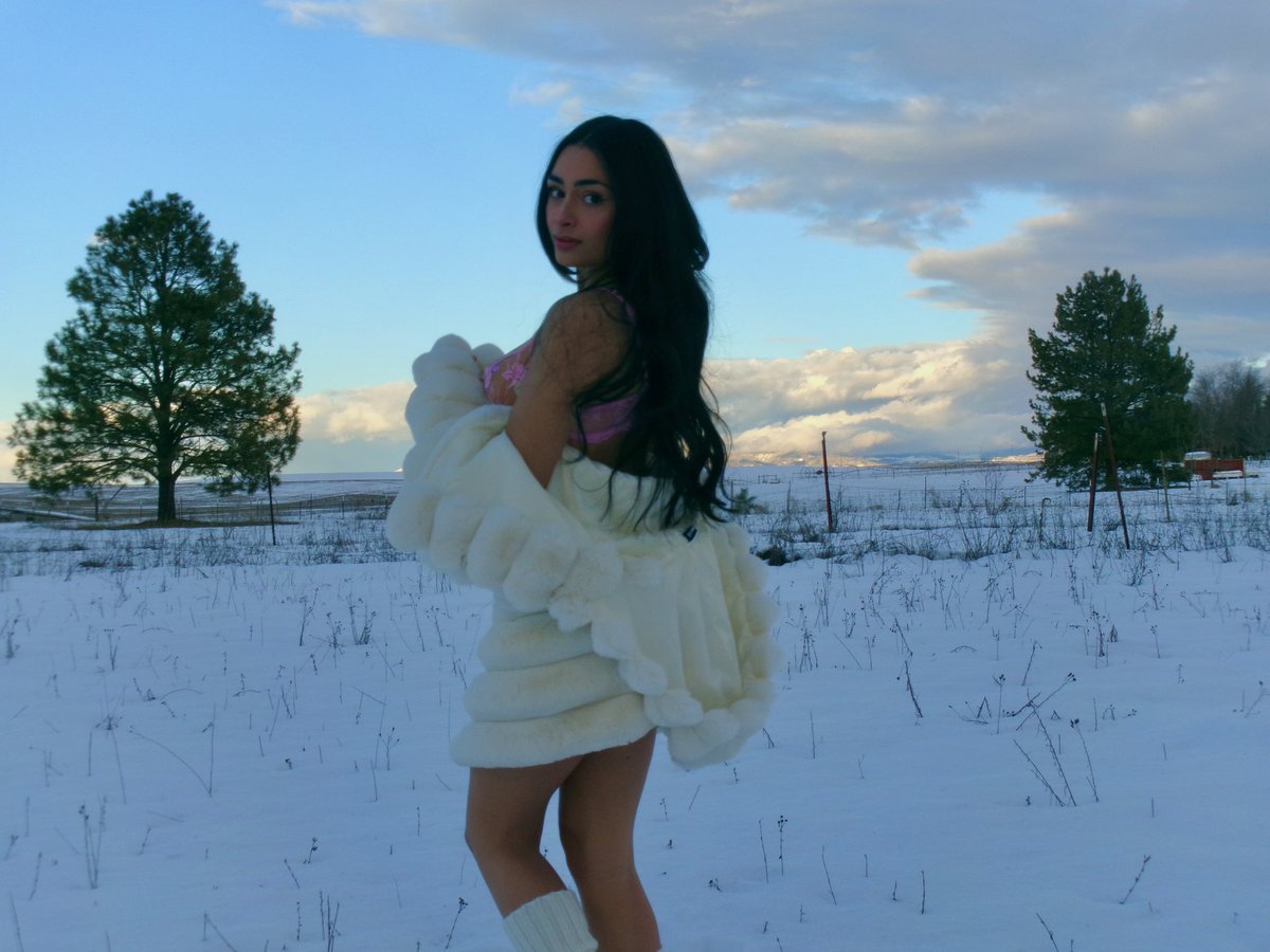 Tomi Moon tweet media