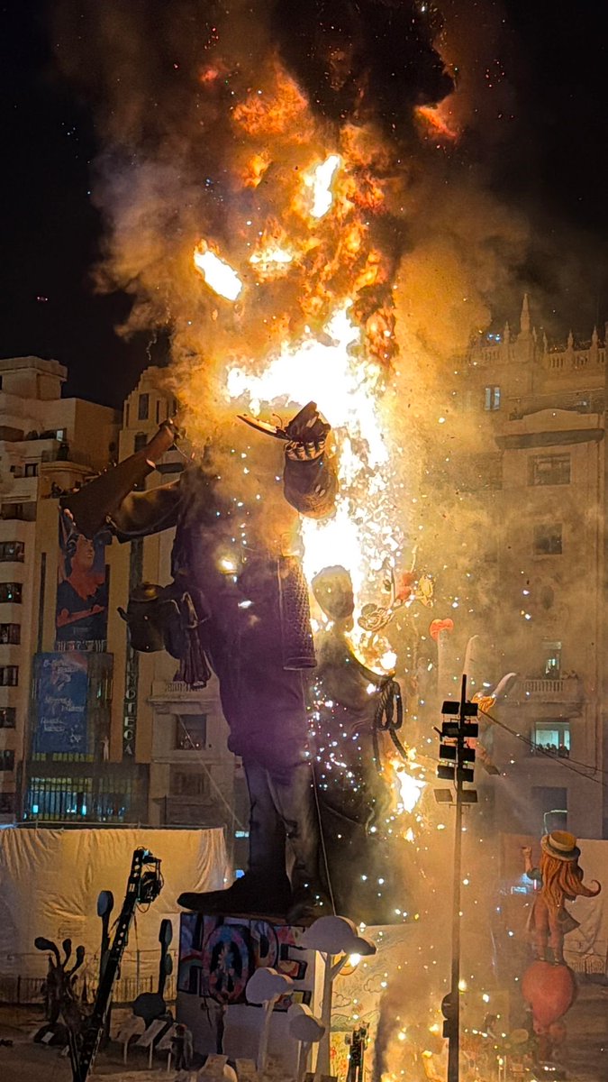 Mónica Gil tweet media