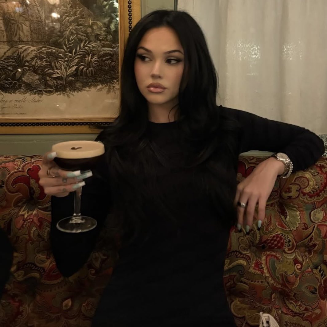 ؘ (@stvrgirvl) on Twitter photo 