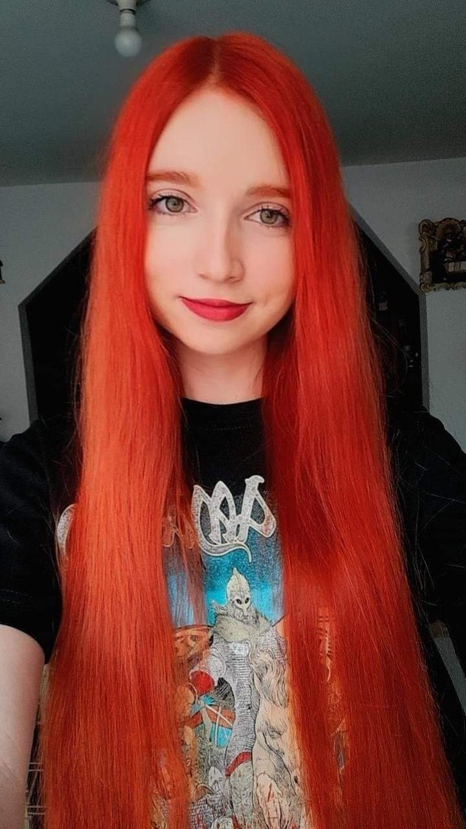 Miyu 🦇 tweet media