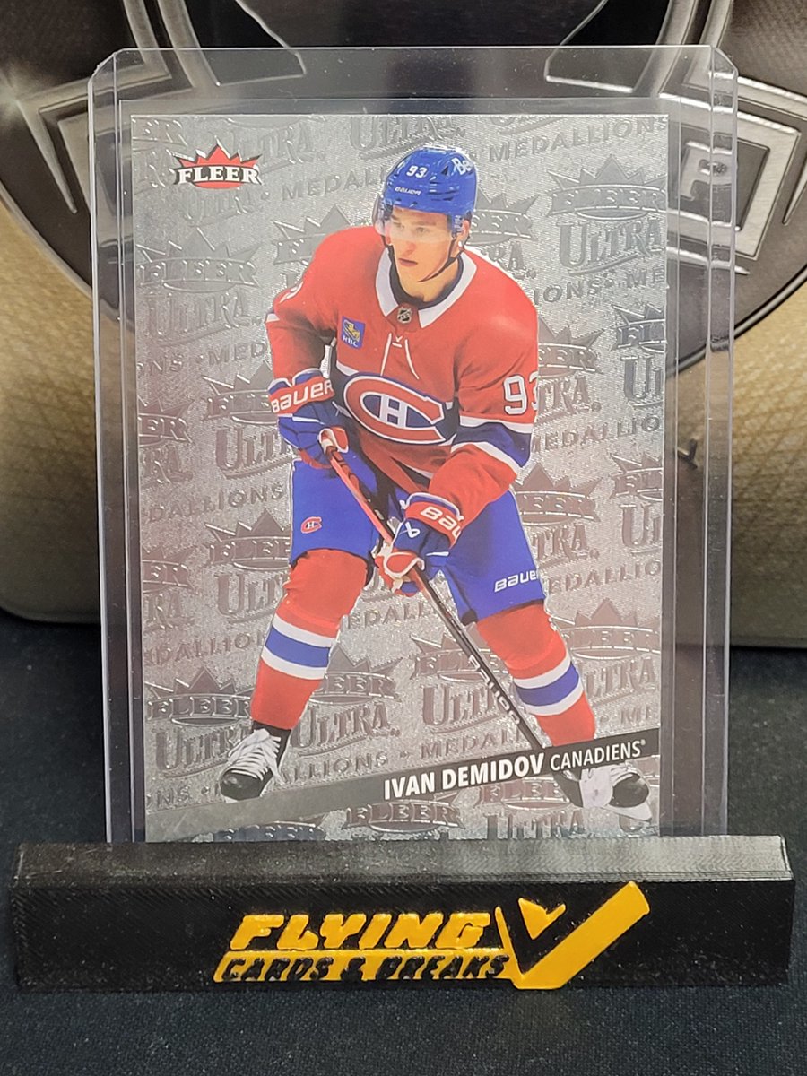 Flying V Cards & Breaks tweet media