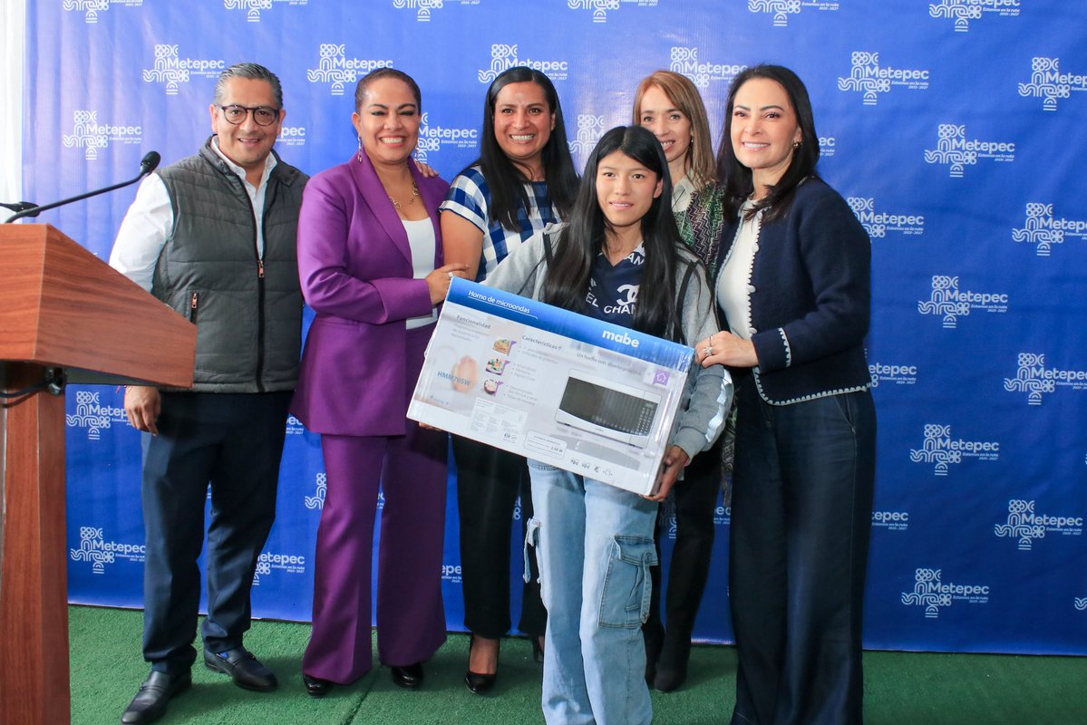 Fernando Flores Fernández tweet media