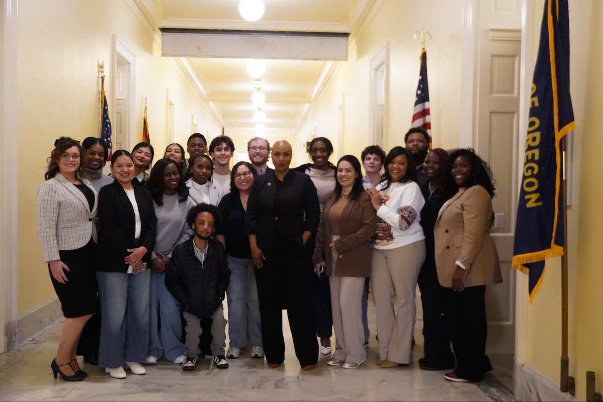 Congresswoman Ayanna Pressley tweet media