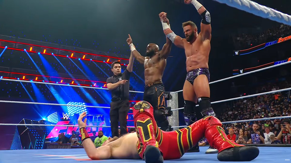 WrestleTalk tweet media