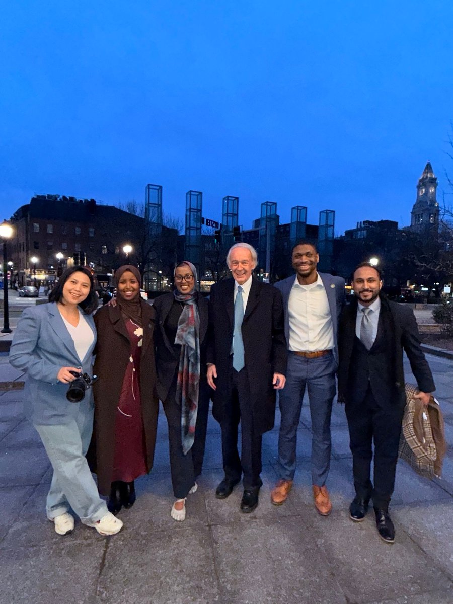 Ed Markey tweet media