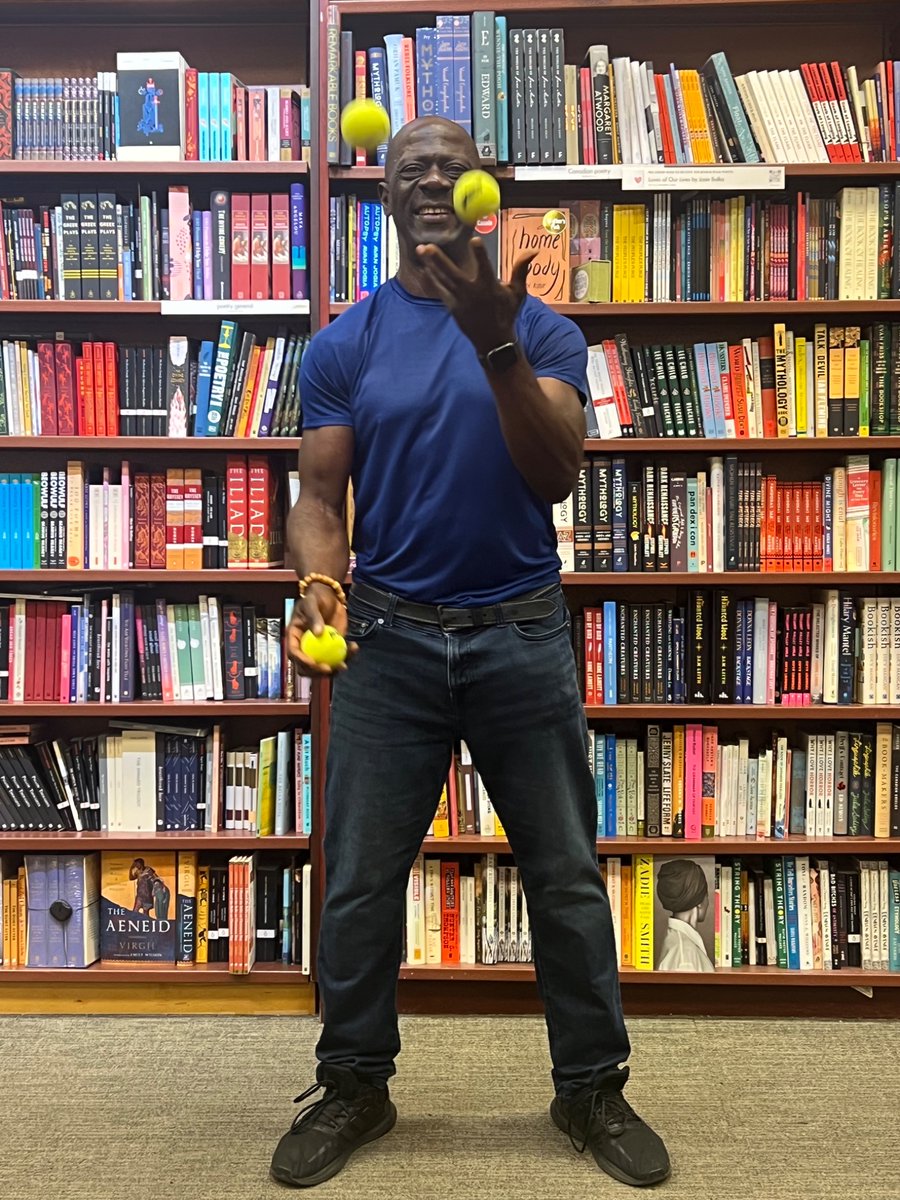 niran_ojomo's tweet photo. Grateful for the journey.

Book signing tomorrow @chaptersindigo 

Always learning, always connecting.

If you’re around, feel free to stop by.

#Gratitude #Books #Indigo https://t.co/FJ21gGlchm