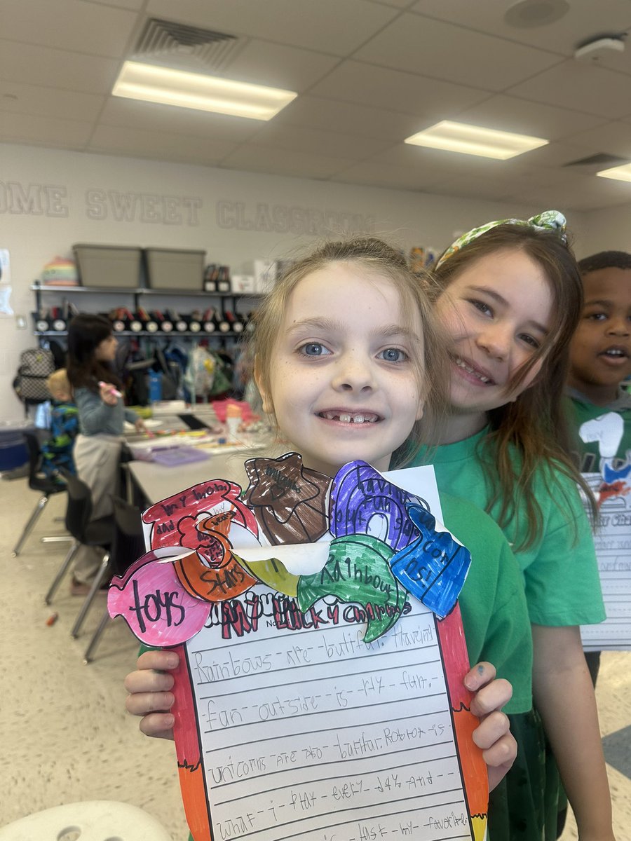 Mrs. Mueller tweet media