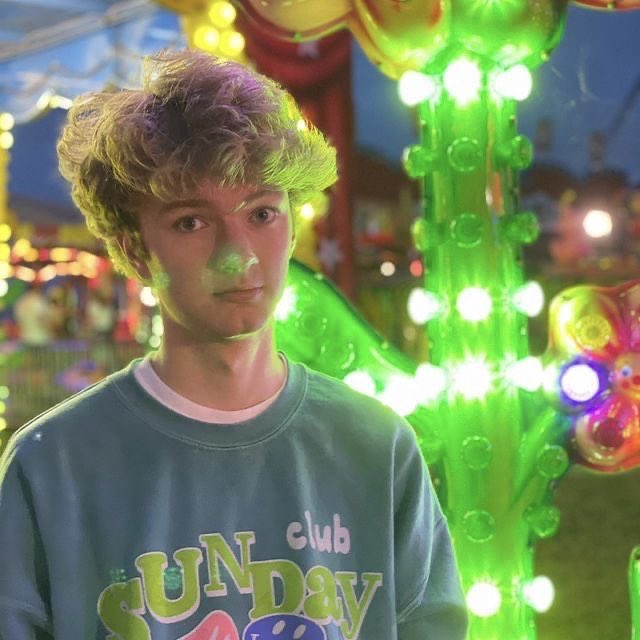 parker | carl of shedtwt… tweet media