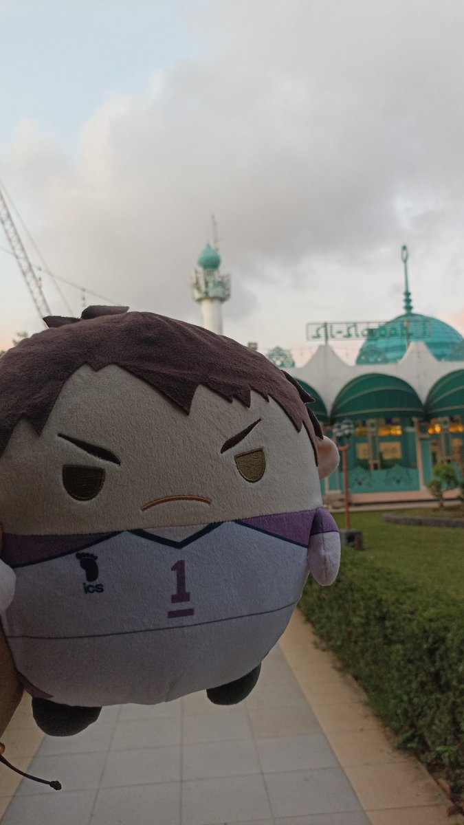 ren, rbuy setahun. tweet media