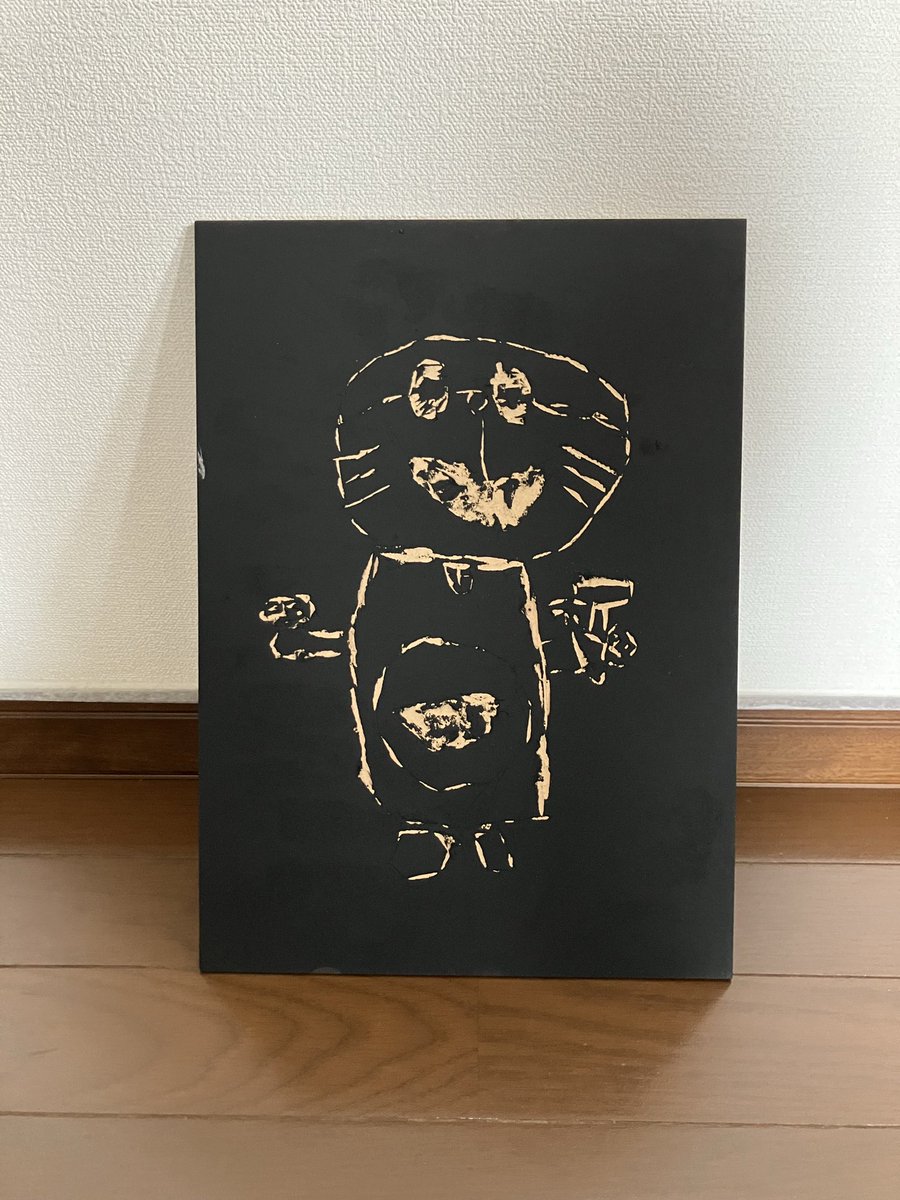 maikyyildiz's tweet image. 6つの障害を抱える息子。
四年生の欠席日数は約100日。
そんな中先生や支援員さんと2人でやる図工なら取り組めた。色々描いたり作ったり作品展にでたり…。
最後は版画❣️╭Ꙭ╮
@aimyonGtter 
#ASD
#不登校