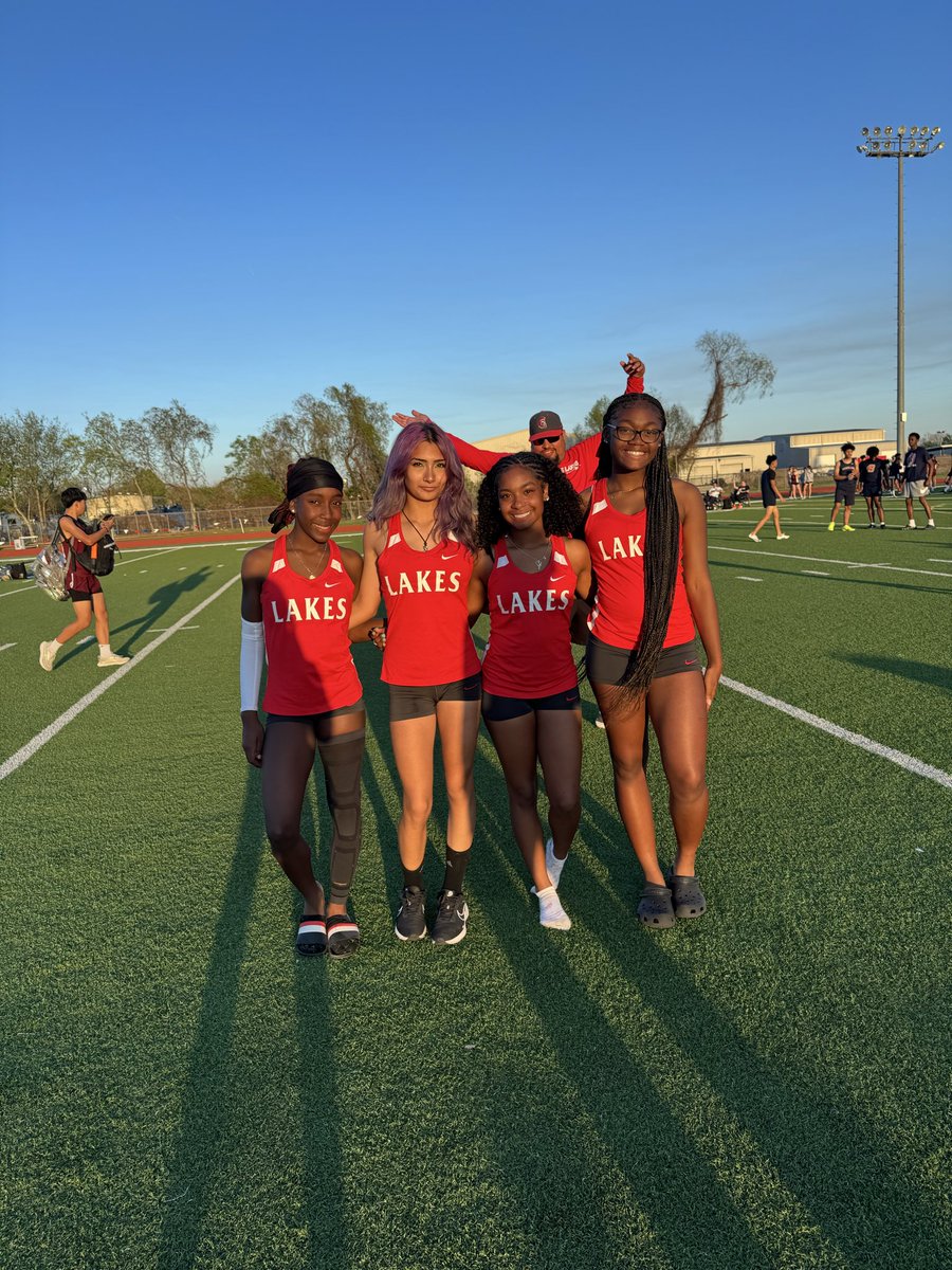 Cy Lakes Track & Field tweet media