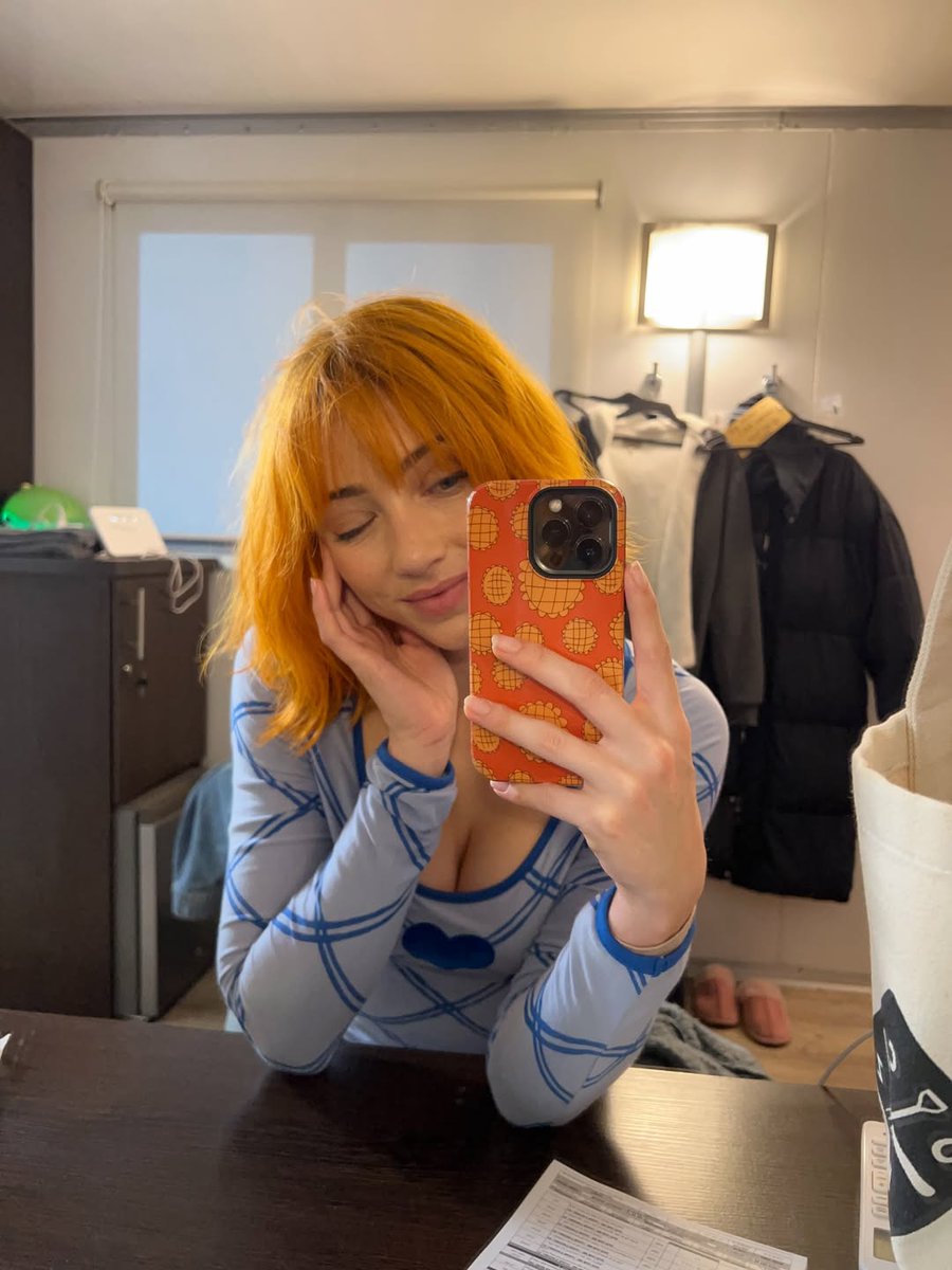 nami daily 🍊 tweet media