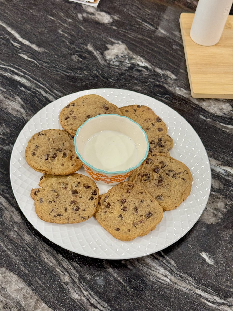 W 0 0 D S tweet media