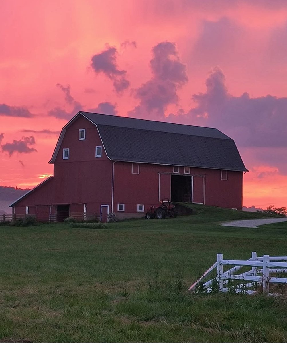 Johnny Cadillac tweet media