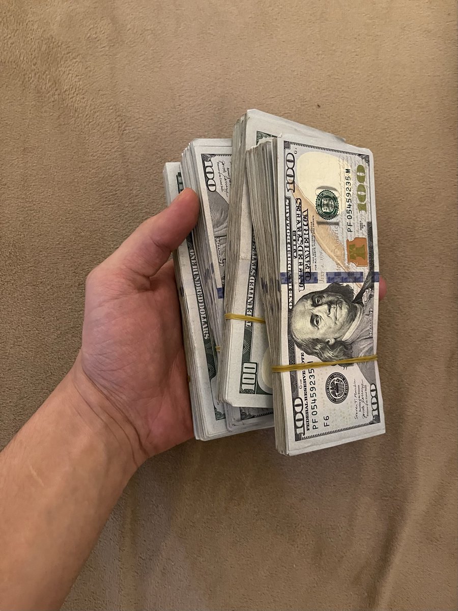 guy with a scar tweet media