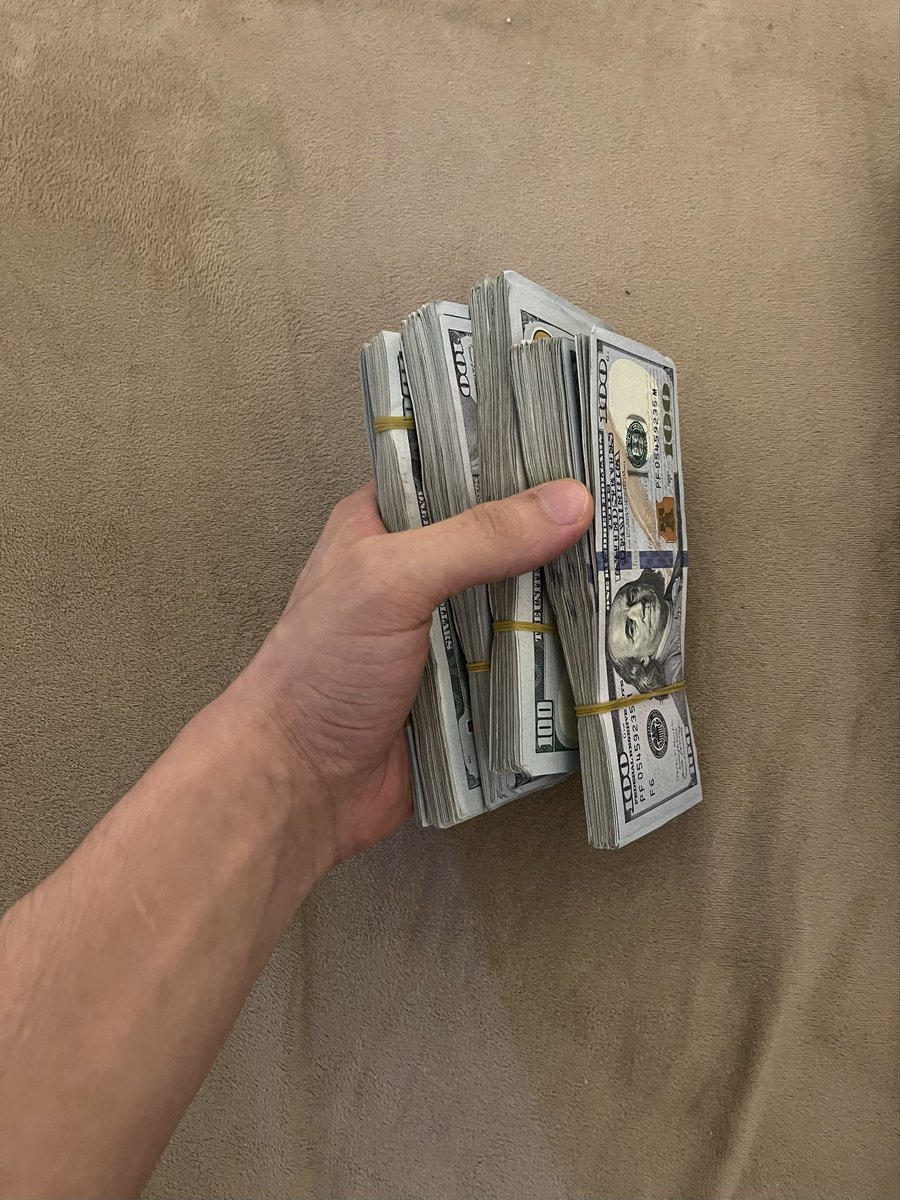 guy with a scar tweet media