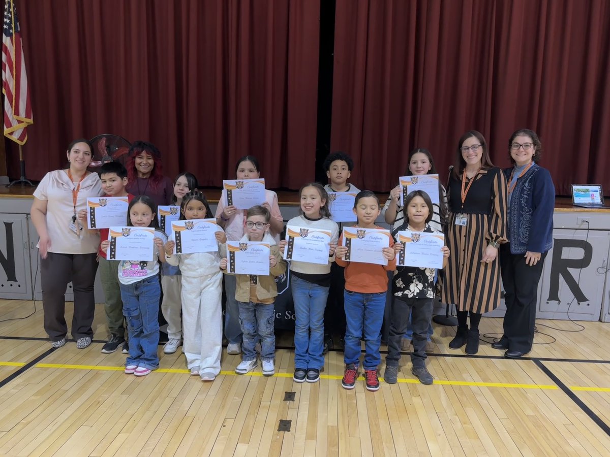 EDETIGERS's tweet photo. Celebrating our Multilingual Learners at NDE! 🐯✨

“Being multilingual is a superpower—carrying many voices and cultures into every space.”

Thank you to Dr. Carlton &amp; our Dover ESL team for a meaningful night. Proud of our Tigers! #EDEPride @LJaime13 @north_dover https://t.co/FVyLT5Fdbo