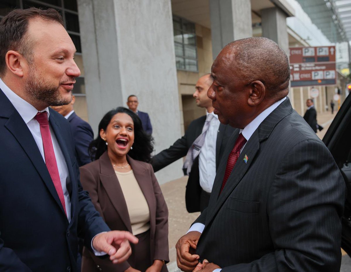 Rieb van Janbeeck tweet media