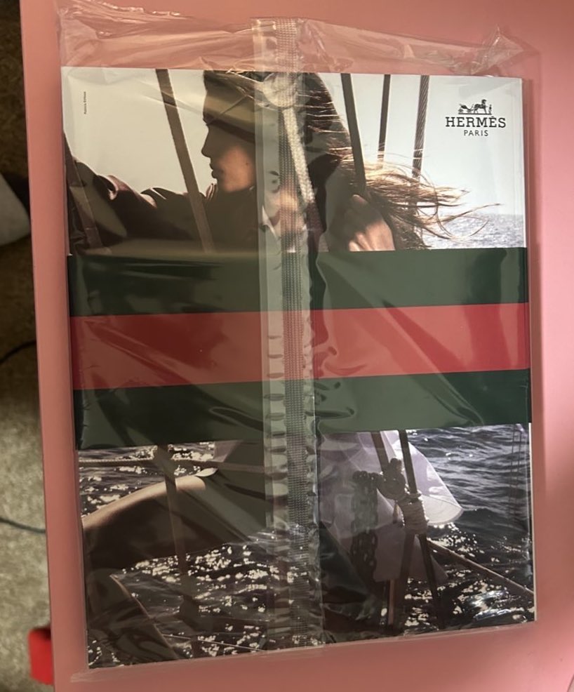 medina ເມດີນາ tweet media