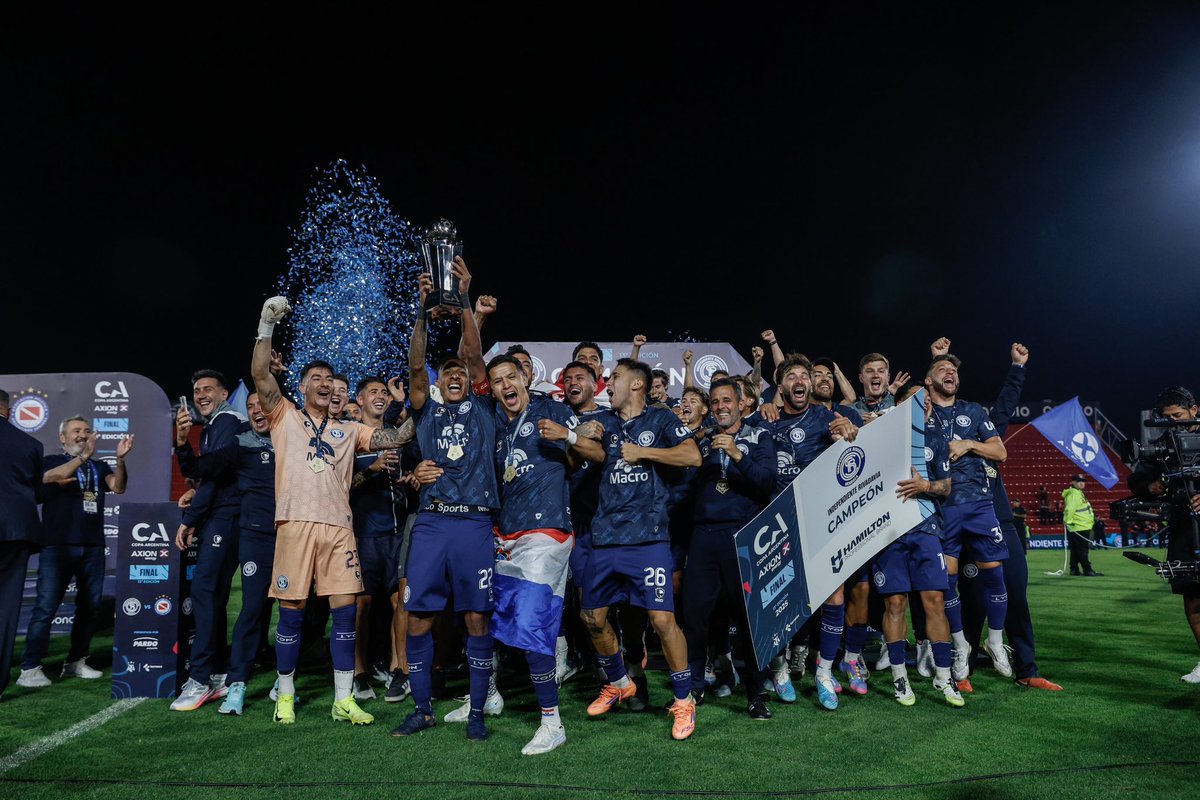 Le deseamos el mayor de los éxitos a <a href="/CSIRoficial/">Independiente Rivadavia</a> en su primera participación en la CONMEBOL <a href="/Libertadores/">CONMEBOL Libertadores</a> 💙

🥇 El campeón de la 13ª edición de #NuestraCopa 🙌 enfrentará a Fluminense 🇧🇷, Bolívar 🇧🇴 y Deportivo La Guaira 🇻🇪 en la máxima competencia continental