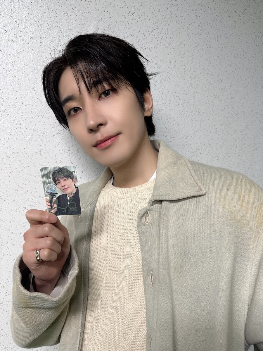 원우주 tweet media