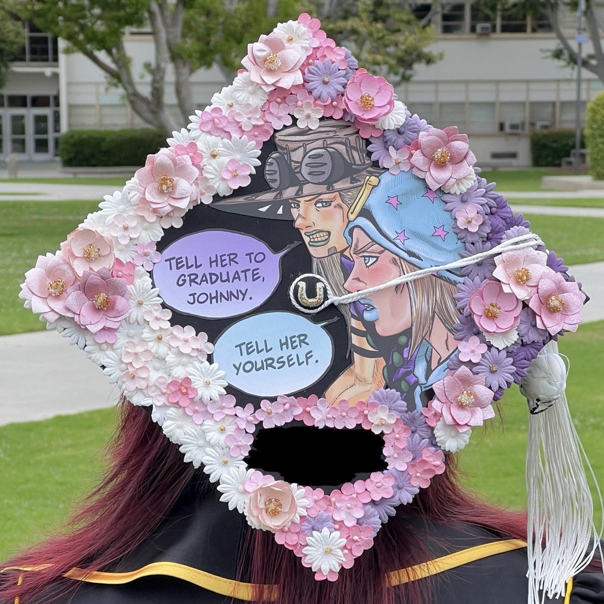 namtoman's tweet photo. in honor of SBR today my gf told me to post my graduation cap from a few years ago :^)

#SBR #JJBA #SteelBallRun #Jojo https://t.co/F1jVb5DCKe