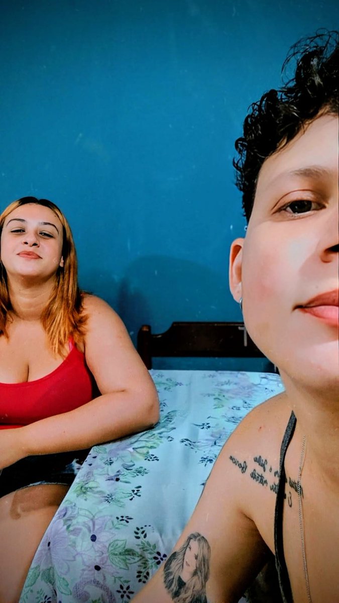 kimcondack's tweet photo. Yan nunca errou quando disse... 
"Já que é assim, posta foto nossa, escreve um textão pra mim.
Me marca na foto, deixa TODO MUNDO VER, QUE VOCÊ ASSUMIU O QUE TANTO TENTOU ESCONDER..."😅🤣🤣 https://t.co/58otrUsDLG