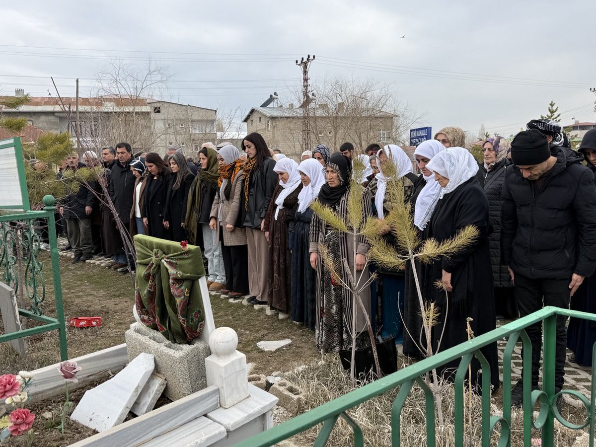 DEM PARTİ WAN tweet media