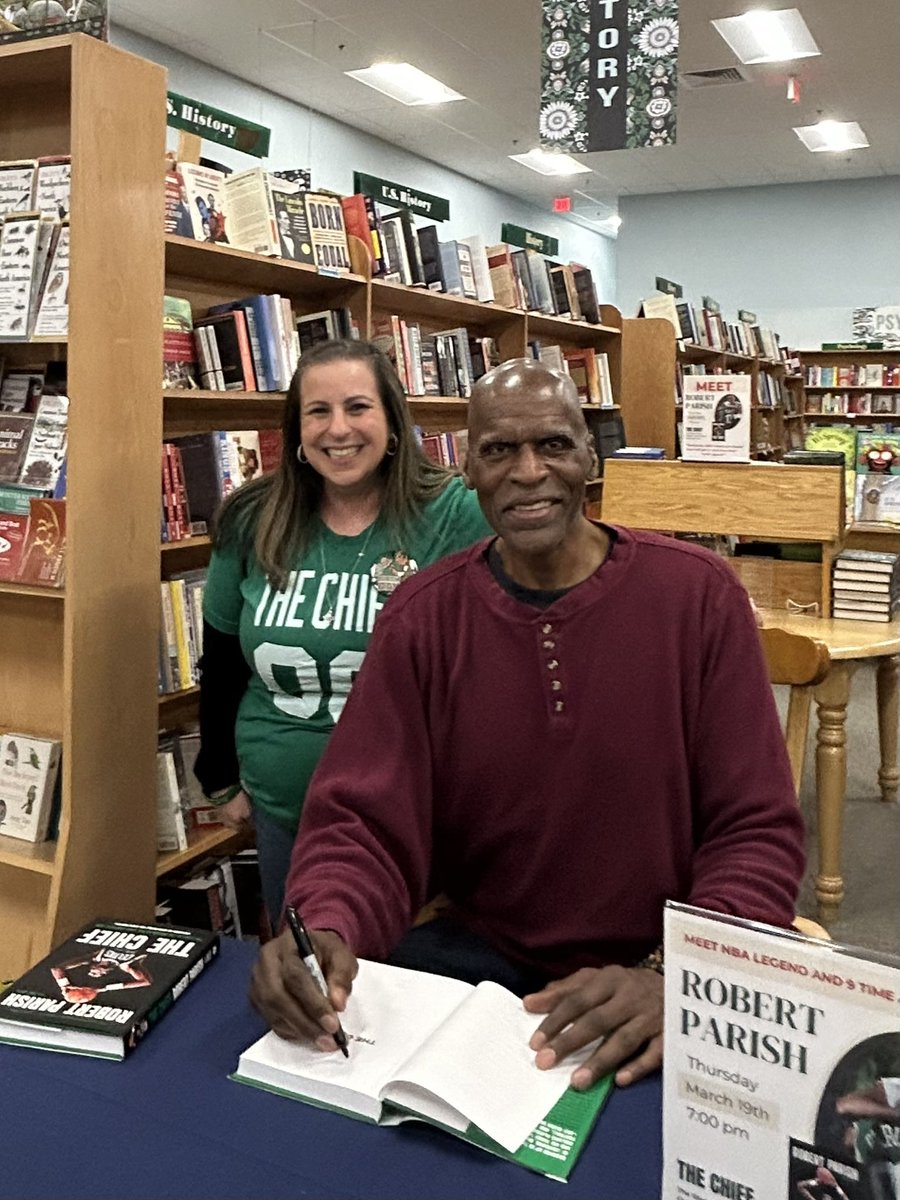 Stephanie tweet media