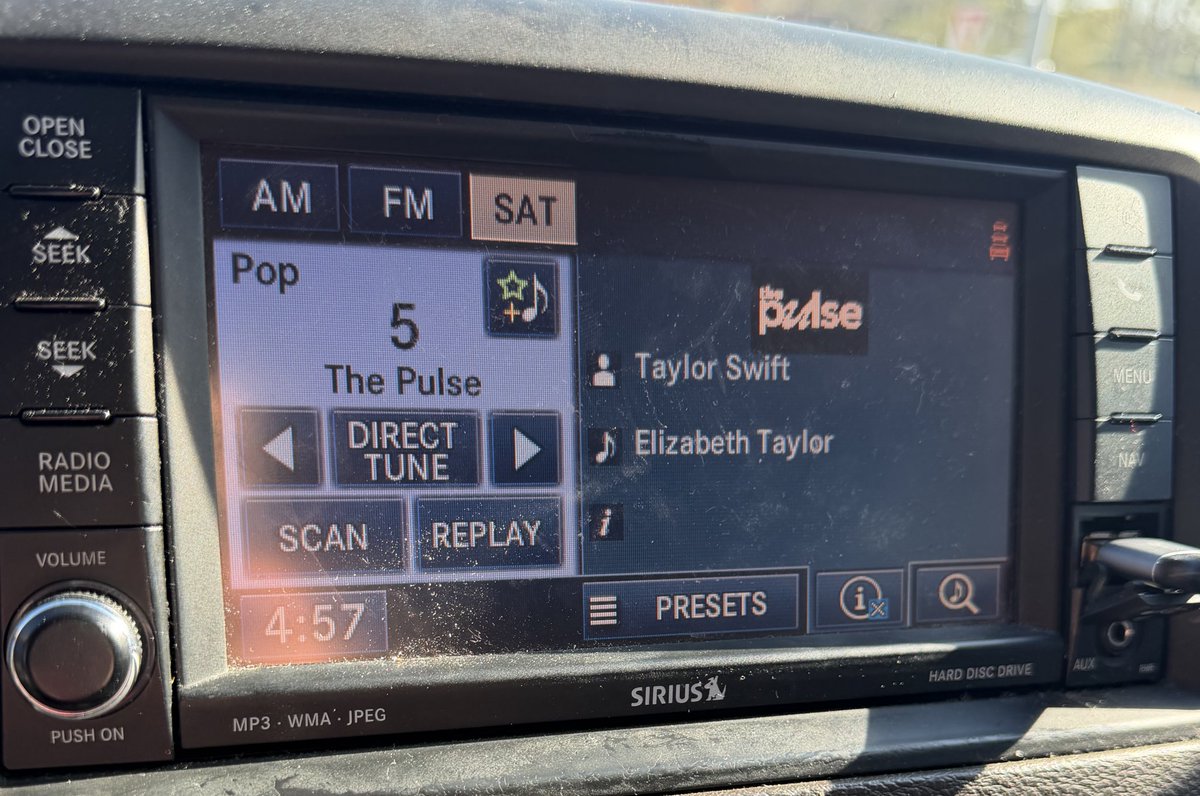 Kelly 💜👁️💜 tweet media