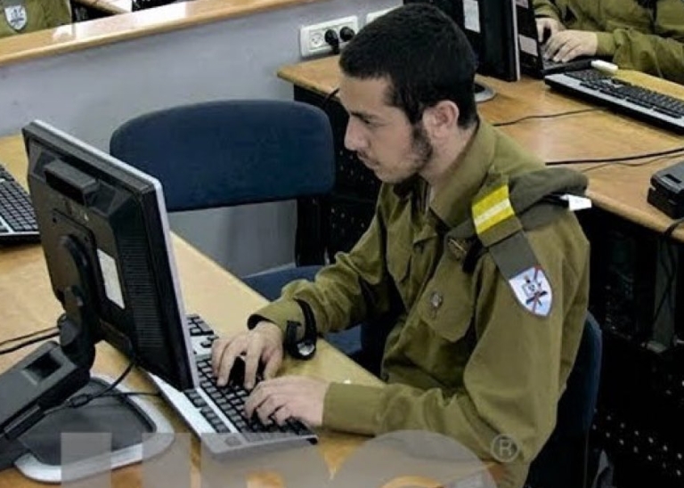 WARRENTHORNTON.COM tweet media