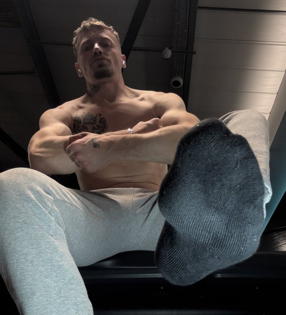 MasterDomUK 🇬🇧 tweet media