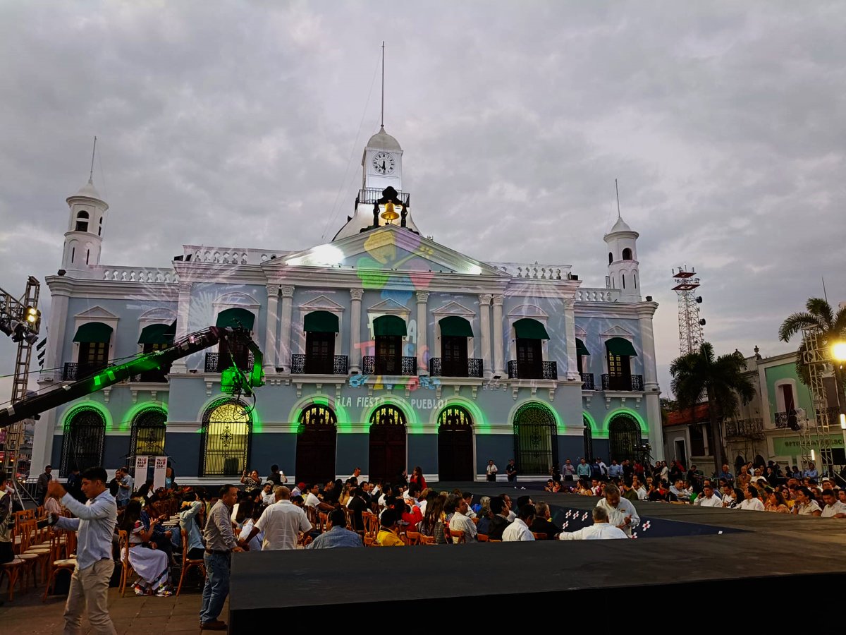 xevt - xhvt tweet media