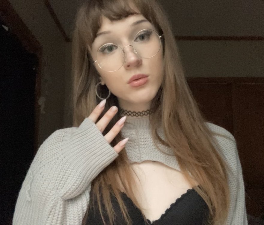 phoebe 🏳️‍⚧️ tweet media