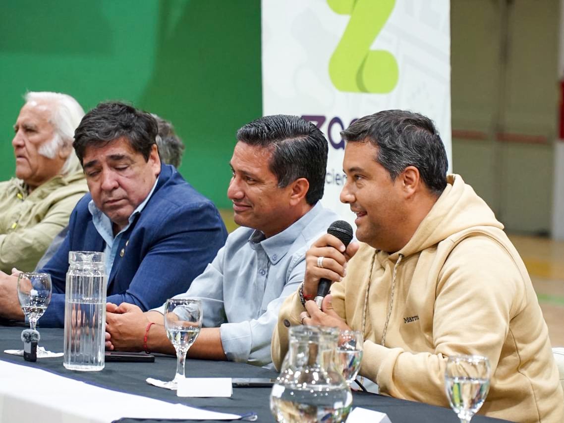 Carlos Koopmann tweet media