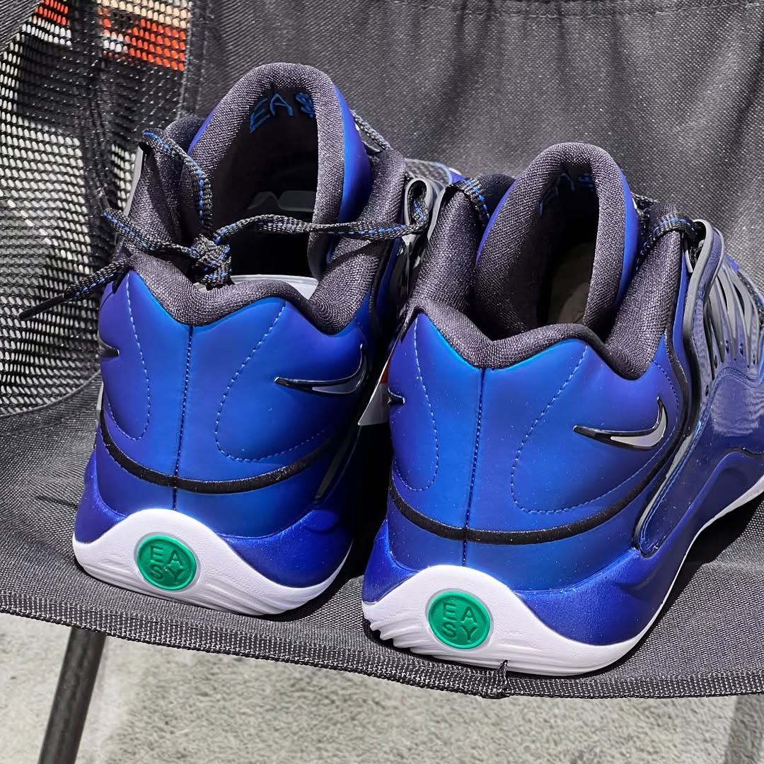 JustFreshKicks tweet media