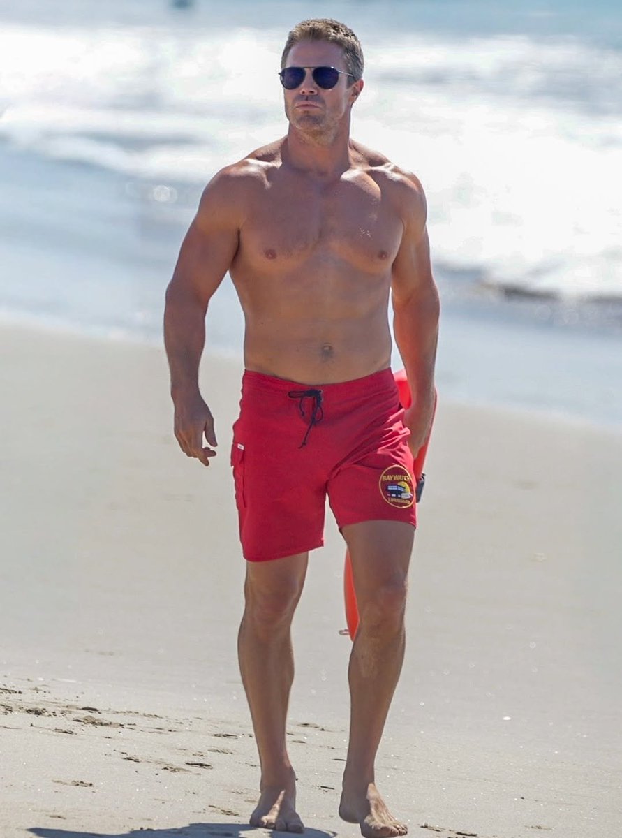 JoshLFCanfield's tweet photo. Stephen Amell filming the new Baywatch reboot . He'll always be Oliver Queen to me 💚 https://t.co/32JopOU3kJ