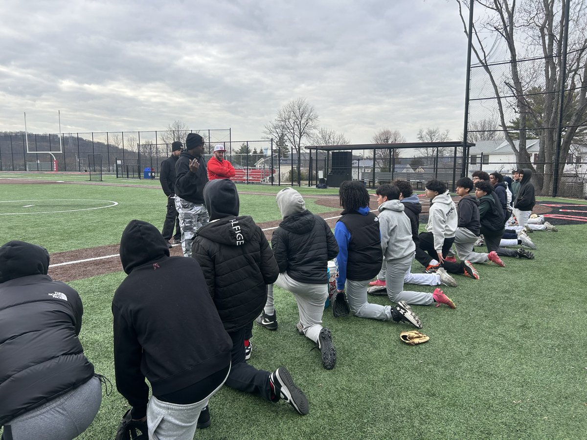 Coach Hop tweet media