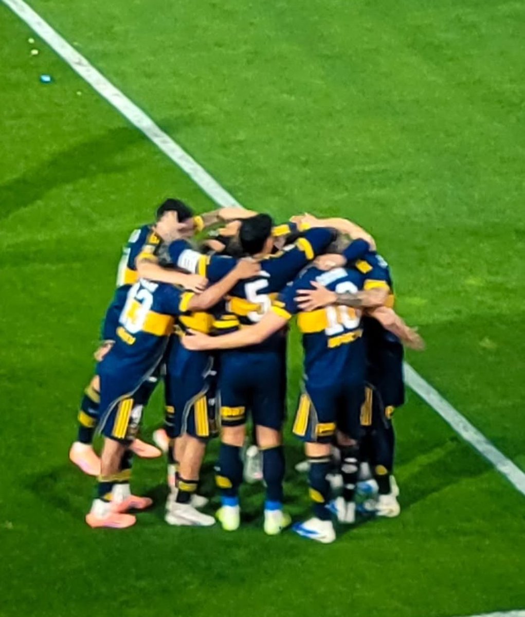 FULL BOKE tweet media